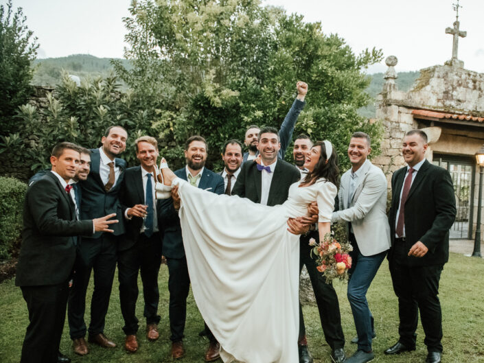 Foto de boda con amigos